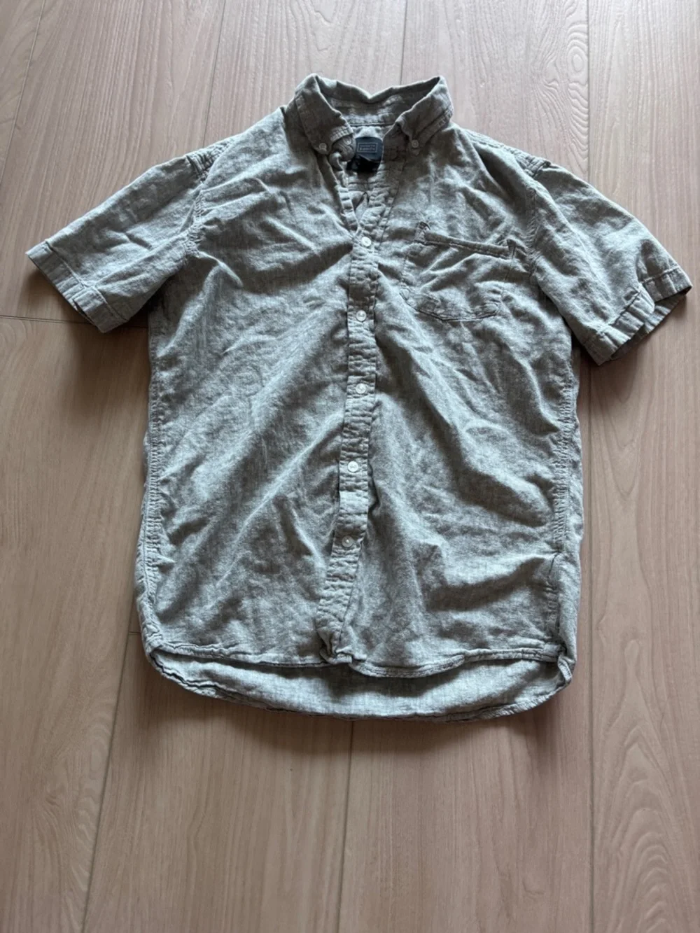 14th & Union Light Gray Short-Sleeve Button-Down Shirt